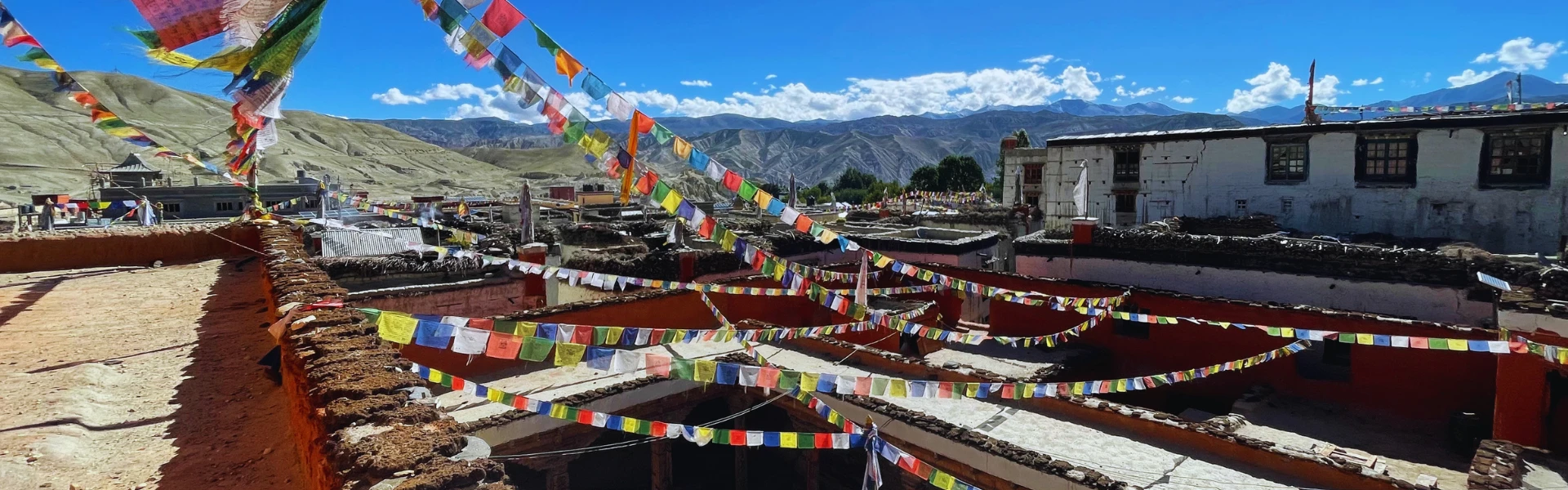 upper mustang trek with annapurna circuit trek