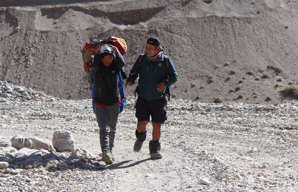 guide for upper mustang trek