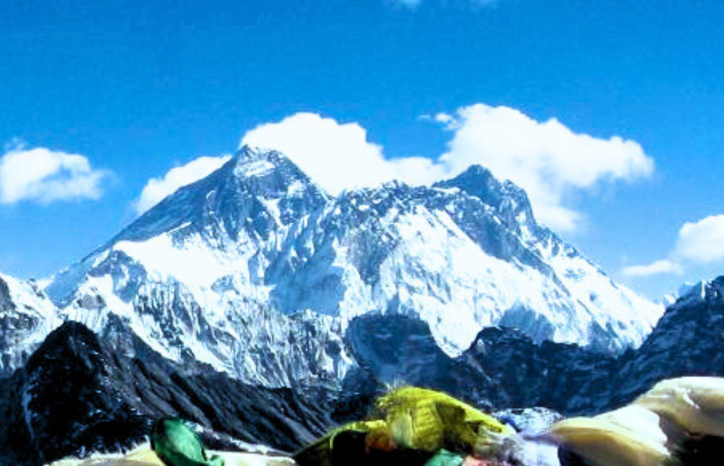 Saribung Pass Trek in Upper Mustang Nepal with panoramic Himalayan views