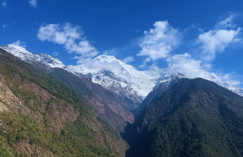 upper mustang trek with annapurna circuit trek guide